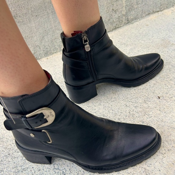 Italian luxury-brand Donald J. Pliner Black moto boots, size 6, 3in block heel - Picture 11 of 13